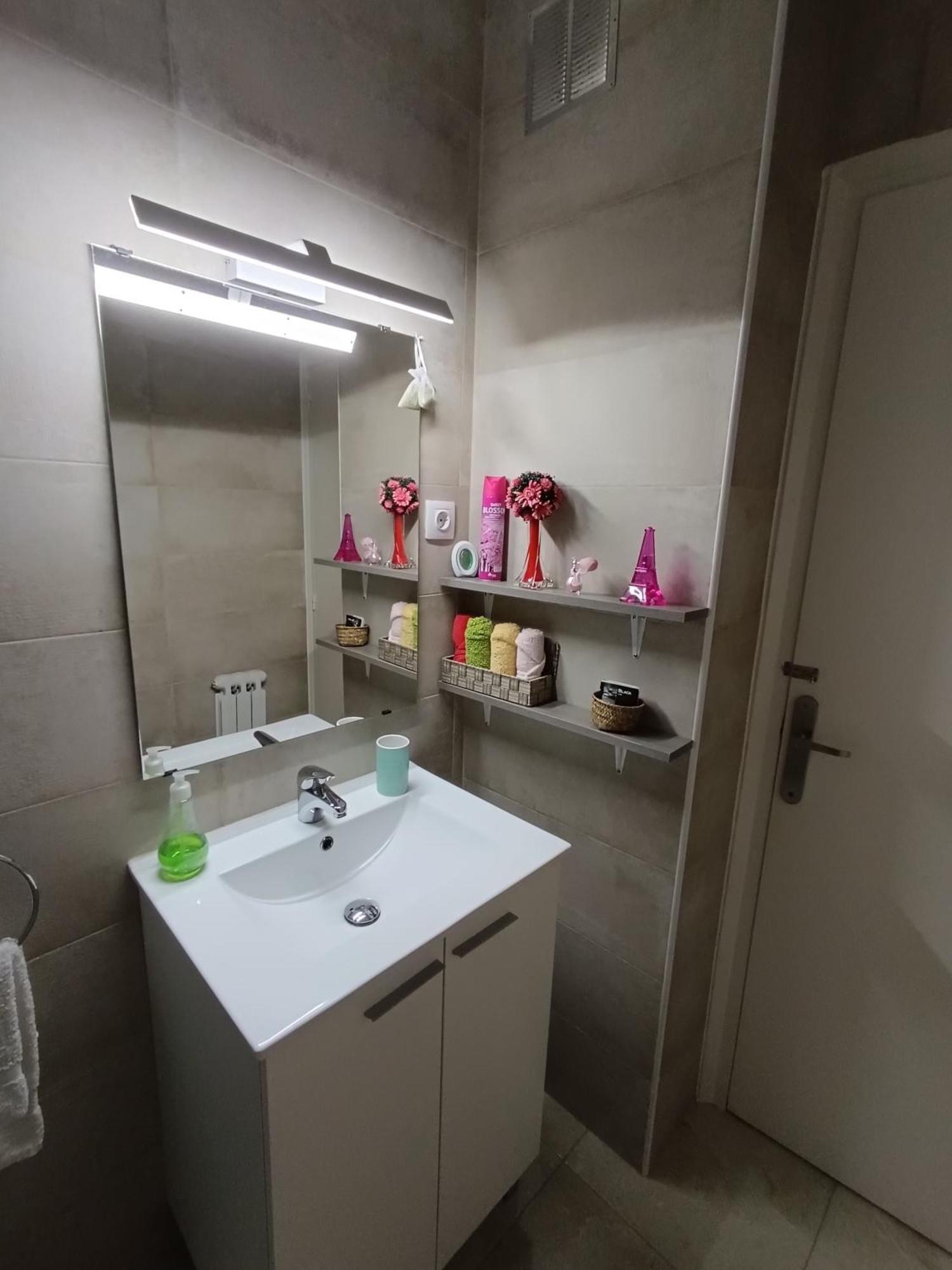 Apartamento Confort I Ла-Сеу-д'Уржель Екстер'єр фото