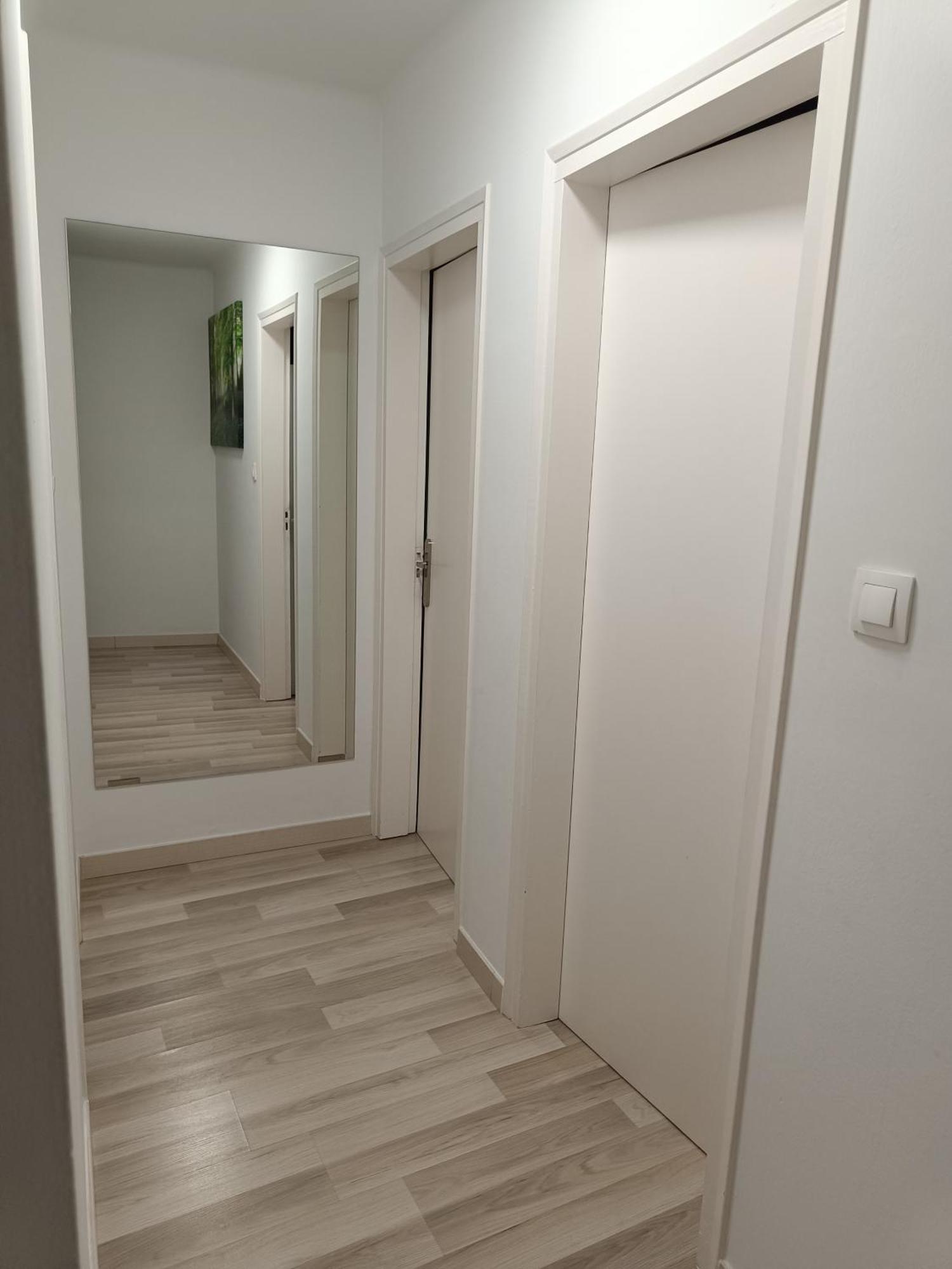 Apartamento Confort I Ла-Сеу-д'Уржель Екстер'єр фото
