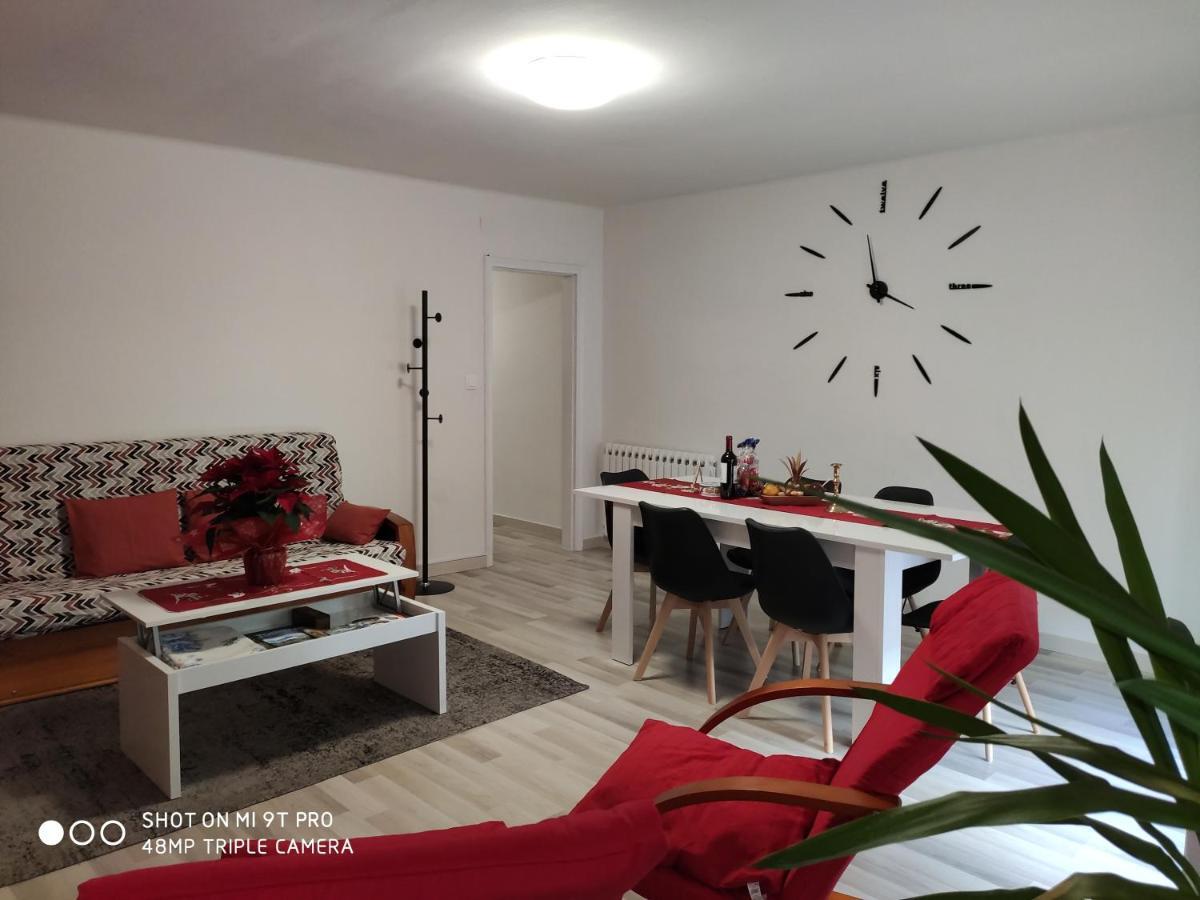 Apartamento Confort I Ла-Сеу-д'Уржель Екстер'єр фото