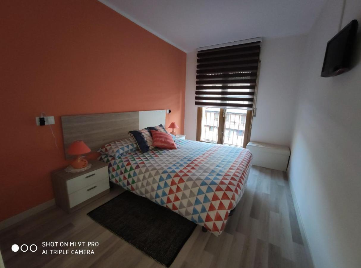 Apartamento Confort I Ла-Сеу-д'Уржель Екстер'єр фото